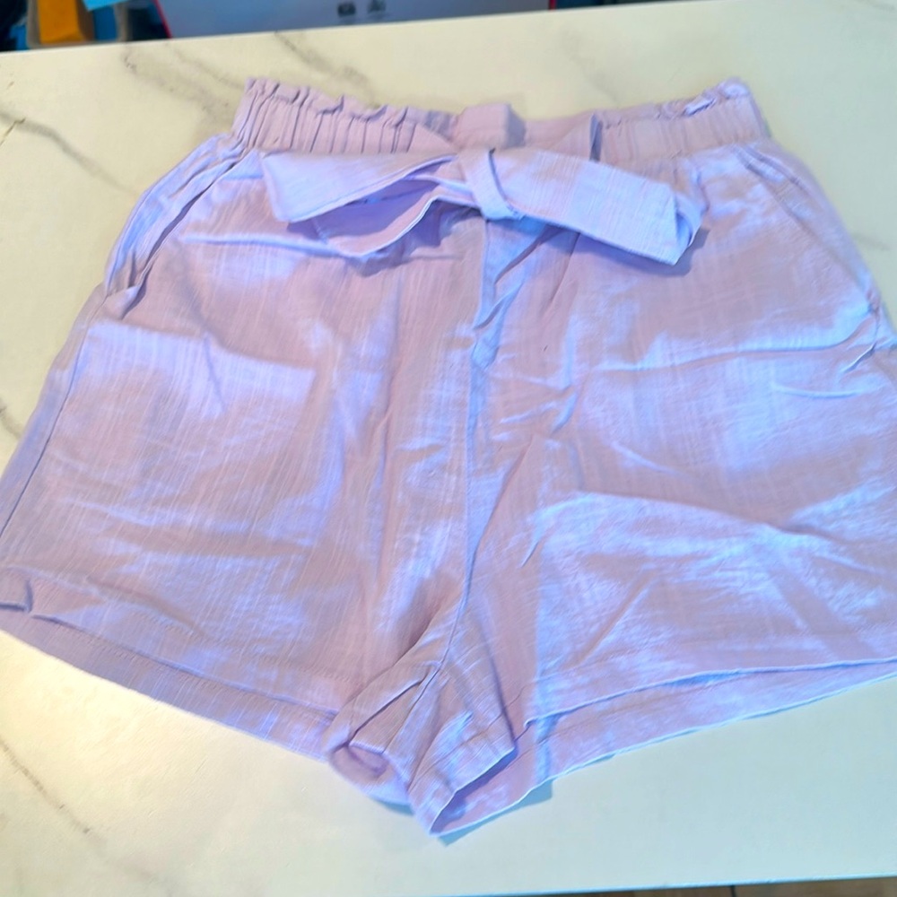 Lavender shorts with tie, medium.